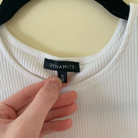 🤍White Mock Neck Tank Top🤍 - Picture 4 of 4